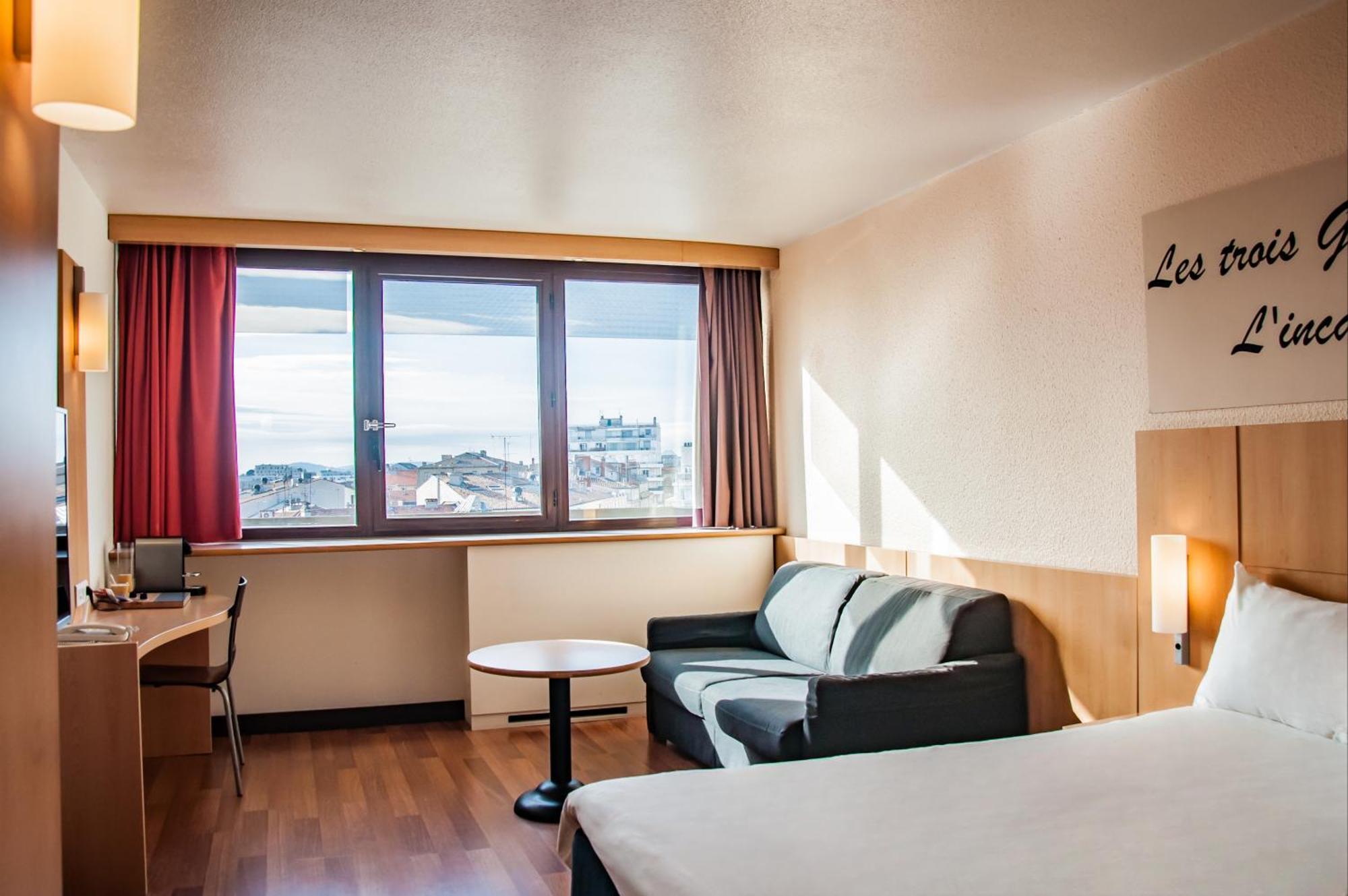 Ibis Centre Comedie Hotel