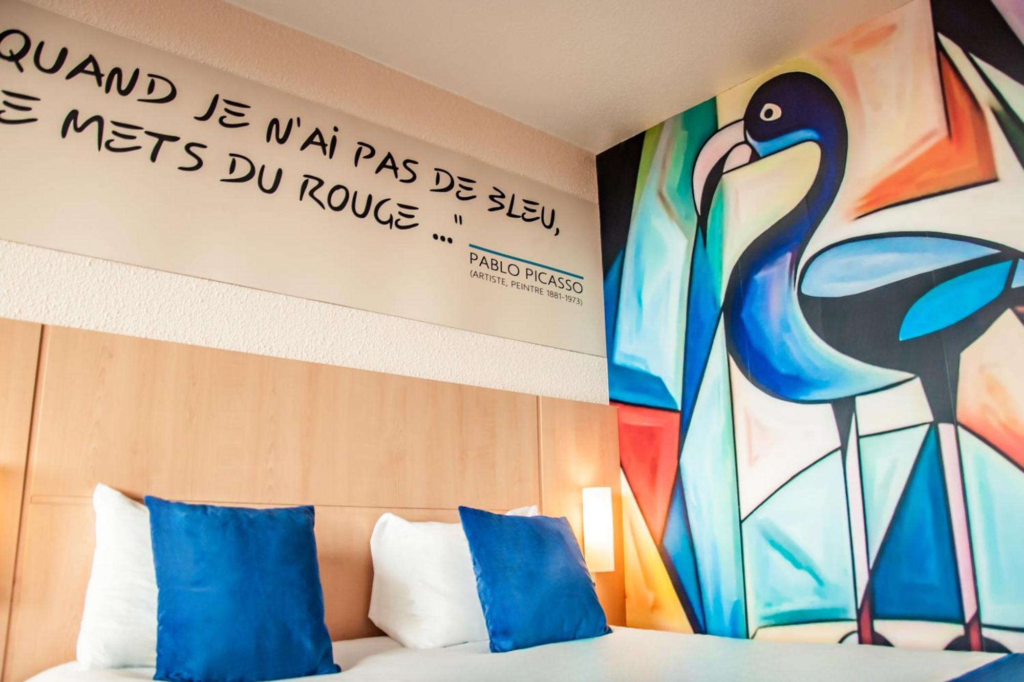 Ibis Centre Comedie Hotel 3*
